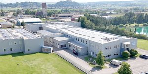 202406_Firmengelande_0001_Banner_heller